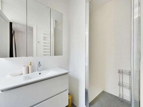 Very nice family appt 2 BDR 4P - HOCHE ETOILE