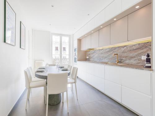 Very nice family appt 2 BDR 4P - HOCHE ETOILE