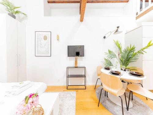 Studio Duplex - Place Victor Hugo Trocadero- BAIL MOBILITE