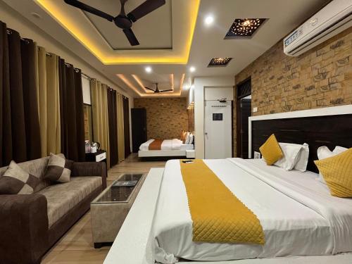 Postel nebo postele na pokoji v ubytování Hotel Leela Vilas Pushkar -A Boutique Hotel