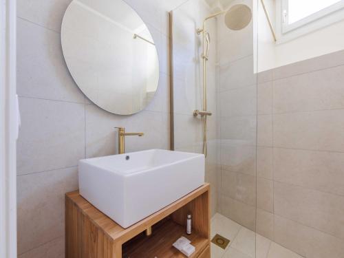 Charming apt - St Germain des Prés