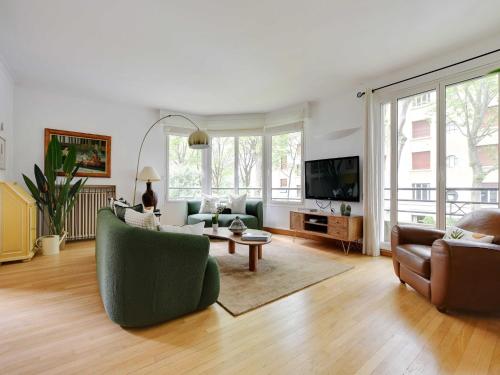 Elegant Parisian -2BR 4P- Eiffel Tower