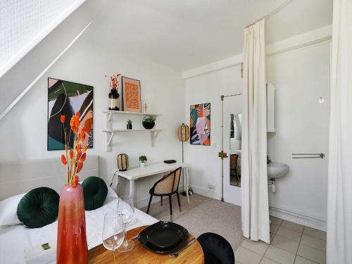 Charming Studio - HenriMartin Trocadero - BAIL MOBILITE