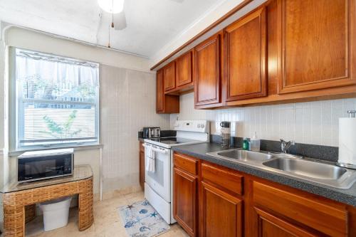 Dapur atau dapur kecil di Villa Paradise