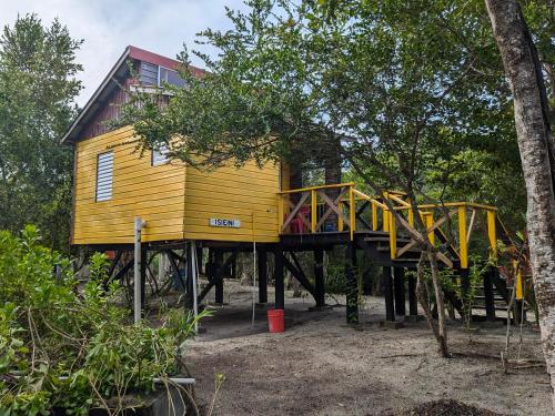 B&Bが所在する建物