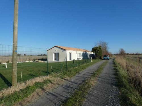 Maison 94m² rénovée, 4 personnes, animaux admis, jardin - FR-1-540-311