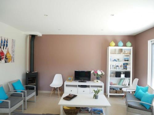 Photo de la galerie de l'établissement Maison 5 pièces avec jardin près des plages et Golf - FR-1-479-209, à Belz