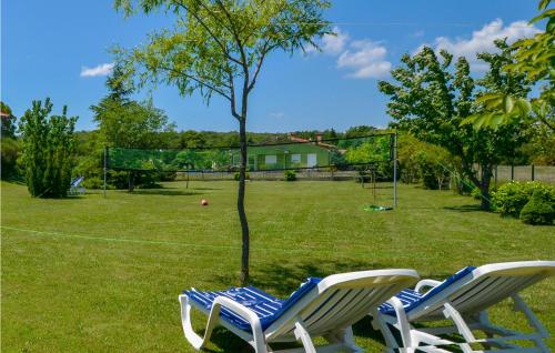 Zahrada ubytování Stunning Home In Labin With Wifi