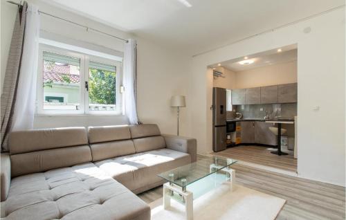 Nice Apartment In Zadar With Swimming Pool