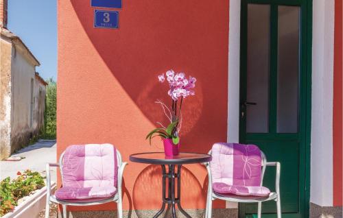 One-Bedroom Holiday Home In Podgora