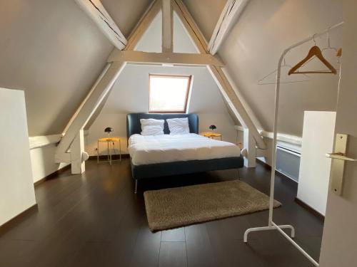 - une chambre mansardée dans l'établissement Duplex le Vestige, à Metz