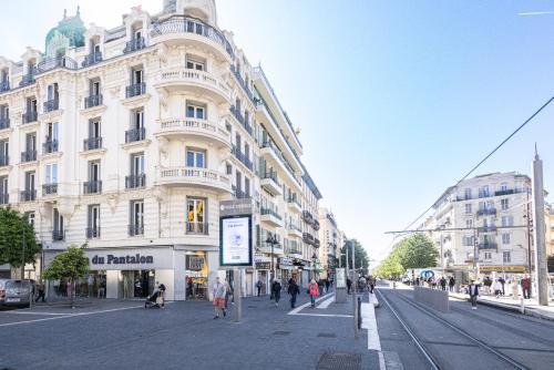 Shopping et Détente au Centre Ville de Nice !