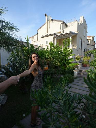 Κήπος έξω από το Villa Adua