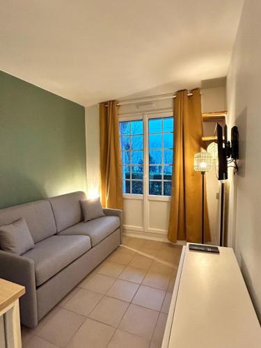 Charmant Studio avec extérieur