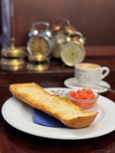 Еда / где поесть недалеко от отеля