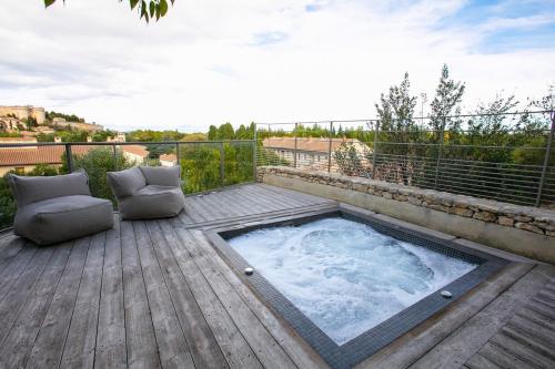 Cocon luxe vue balcon sauna jacuzzi piscine