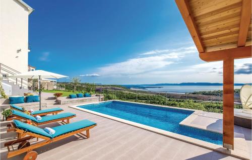 Gorgeous Home In Praputnjak