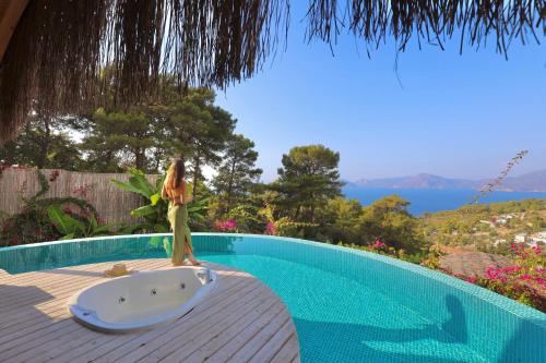 Πισίνα στο ή κοντά στο Seaview Faralya
