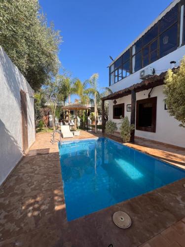 A piscina localizada em O'loft ou nos arredores