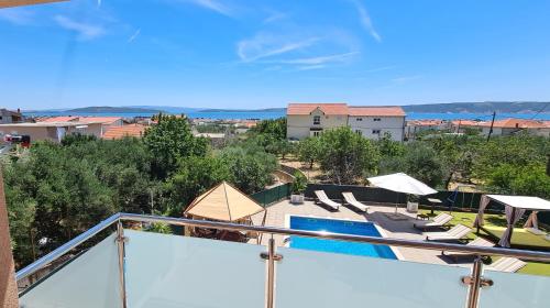 Mira Holiday Home