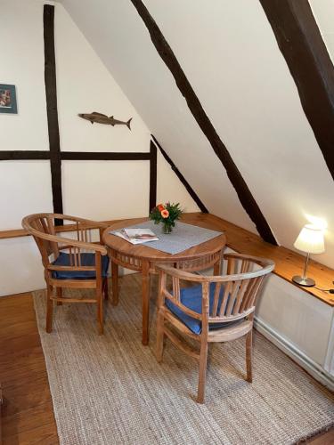 Ruang duduk di Das Abendrote Haus- Kurz und Langzeitvermietung für Monteure