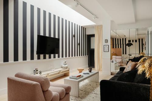 Μια τηλεόραση ή/και κέντρο ψυχαγωγίας στο My Maison In Paris Invalides