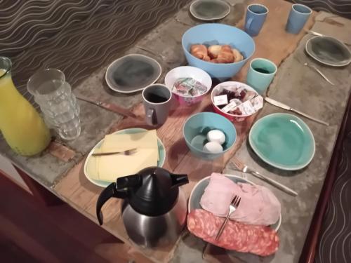 Mad på båden eller i nærheden