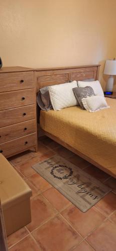 Postel nebo postele na pokoji v ubytování Chinna Cottage