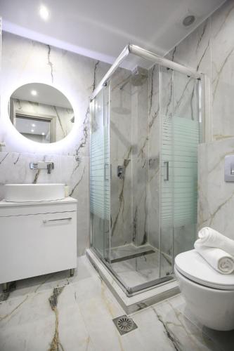 Luxury White Tower Apartments