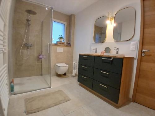 Photo de la galerie de l'établissement Maison a 12 mn du circuit des 24h, à Parigné-lʼÉvêque