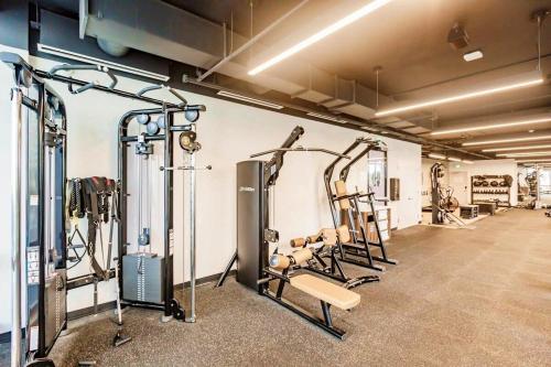 Exclusive Condo w Beautiful City Views and Full Amenities! photo 34