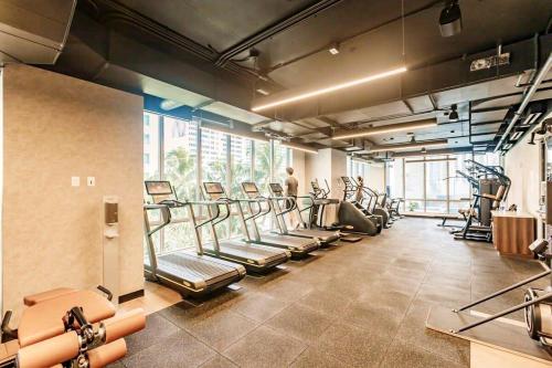 Exclusive Condo w Beautiful City Views and Full Amenities! photo 33