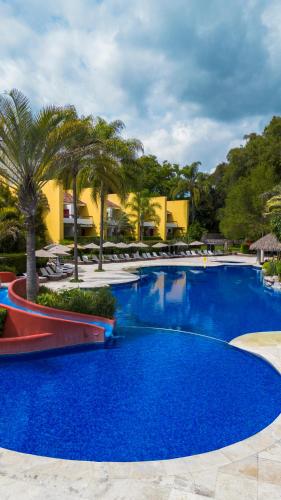 Πισίνα στο ή κοντά στο Hotel Rancho San Diego Grand Spa Resort