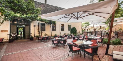 Hotel Stari Podrumにあるレストランまたは飲食店