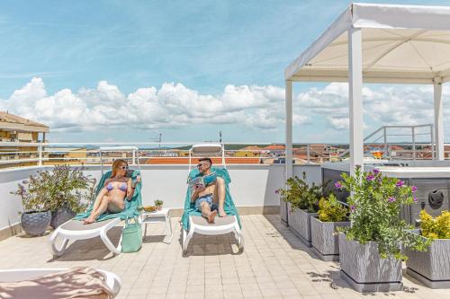 Skyfive Water Apartment photo 2
