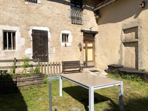 Το κτήριο όπου στεγάζεται  το bed & breakfast