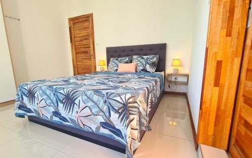 Cozy 3-Bedroom Apartment with Pool and Wildlife Views in Flic en Flac