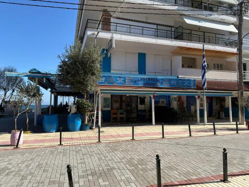 Το κτήριο όπου στεγάζεται  το διαμέρισμα