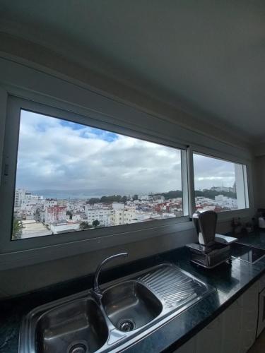 Cuisine ou kitchenette dans l'établissement Lumière de Tanger
