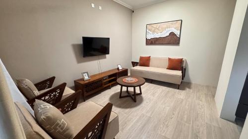 Телевизор и/или развлекательный центр в 2br master en-suite in Vipingo, Kilifi