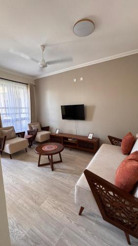Телевизор и/или развлекательный центр в 2br master en-suite in Vipingo, Kilifi