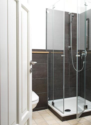 Un baño de DIE POST Landgasthof Aufkirchen
