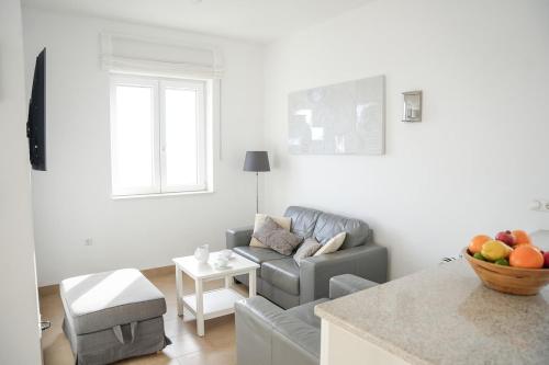 Vekarini Apartment Two-Bedroom with a View