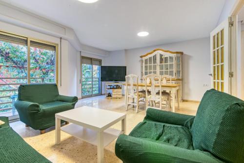 Centrally located temporary, very spacious Pataconabluerentals