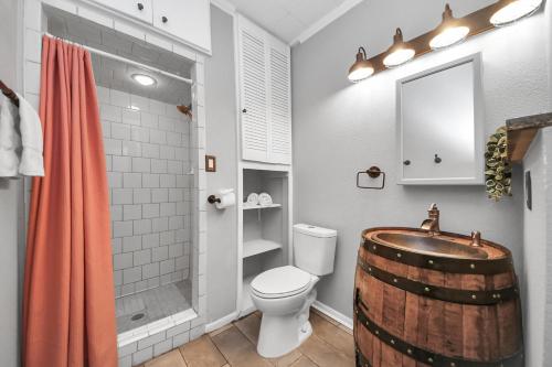 Ένα μπάνιο στο Gulf Siesta Vacation Lofts