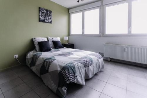 Photo de la galerie de l'établissement L'Escapade Dardilly, Studio confort pour pros, parking privé, à Dardilly