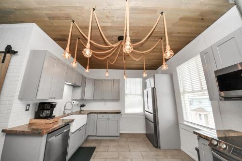 Η κουζίνα ή μικρή κουζίνα στο Gulf Siesta Vacation Lofts