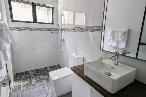 Ένα μπάνιο στο Villa DeVere