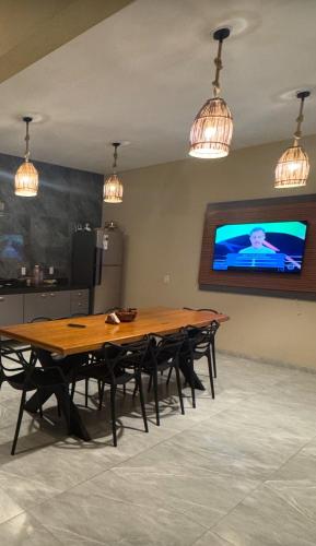 TV a/nebo společenská místnost v ubytování Casa Morada dos Ventos - Praia do Preá