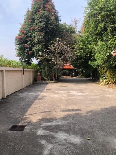 Φωτογραφία από το άλμπουμ του Ruen Thai Ban Rim Nam σε Kamphaeng Phet